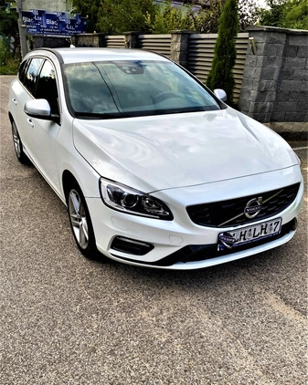 Volvo V60 cena 103300 przebieg: 67450, rok produkcji 2017 z Nowogród Bobrzański małe 781